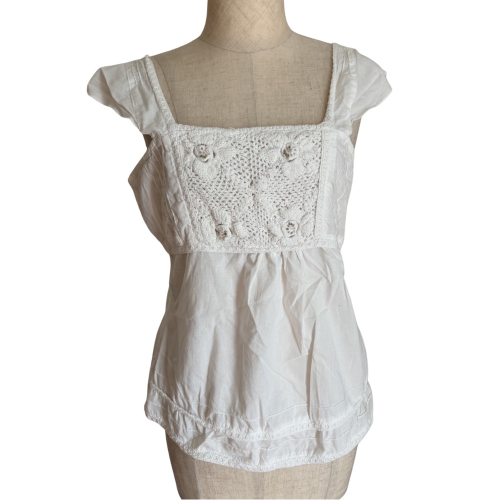 VTG Y2K White cotton blouse with crochet details and floral sequin embroidery m
